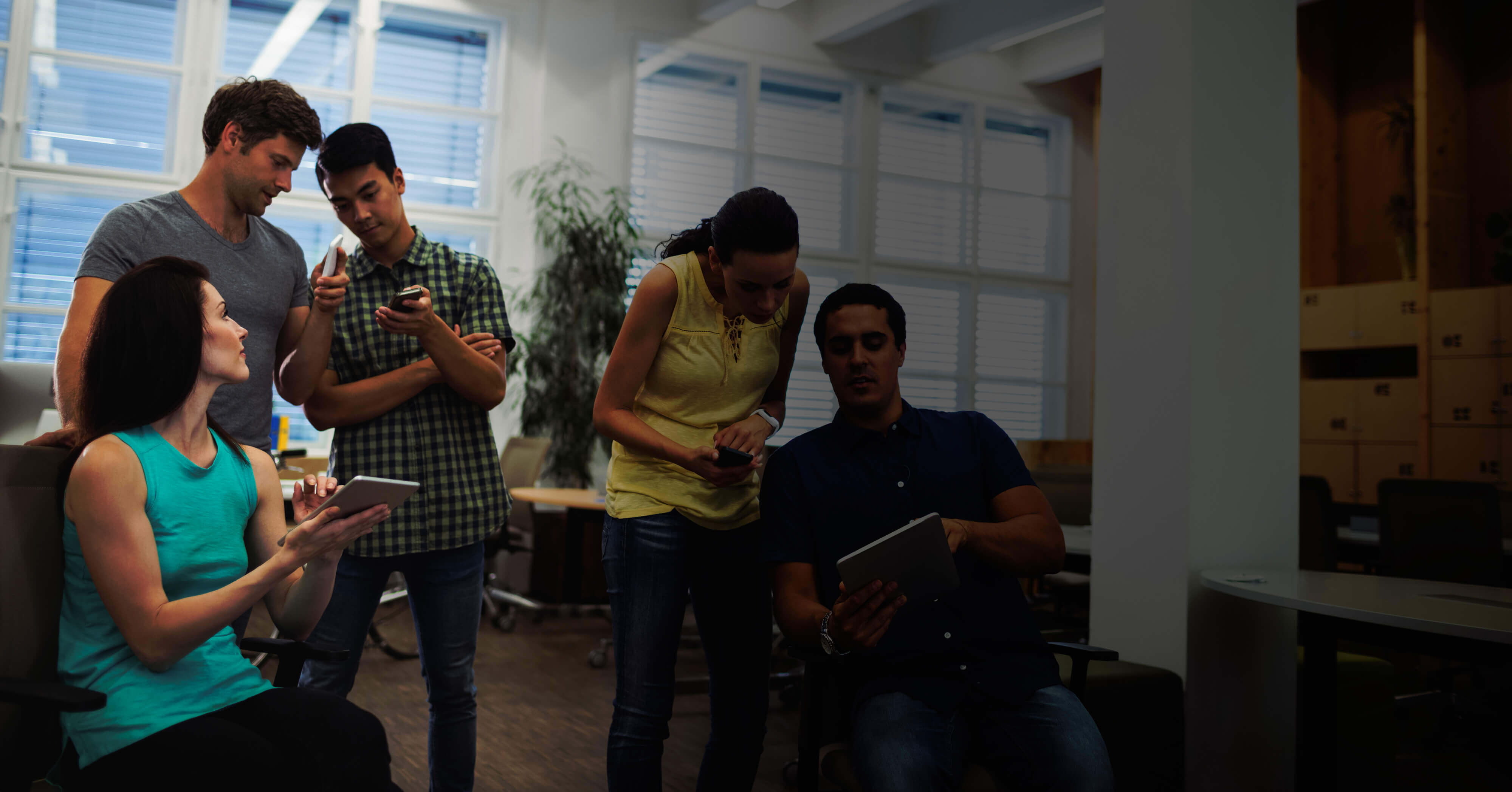 Automatize os processos de sua empresa
                                substituindo o uso do papel por uma solução
                                mobile.