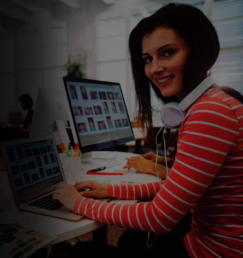 Modifique o visual de seu e-commerce utilizando
                            nossa exclusiva ferramenta de templates e ganhe
                            independência e agilidade para alterações
                            sazonais em datas comemorativas.